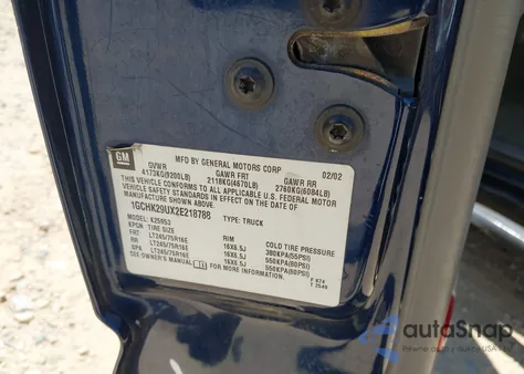 2002 Chevrolet Silverado 2500Hd Lt из США, поврежденный, VIN 1GCHK29UX2E218788